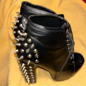 🖤Pre loved Vintage platforms